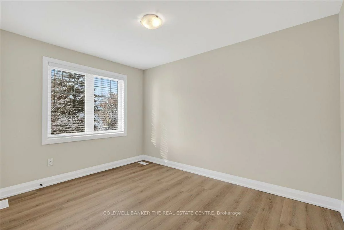 361, Queen, Central Newmarket, Newmarket