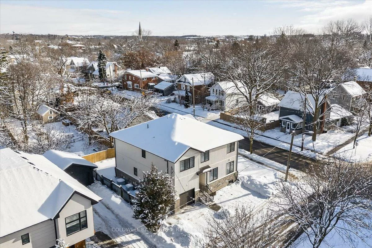 361, Queen, Central Newmarket, Newmarket