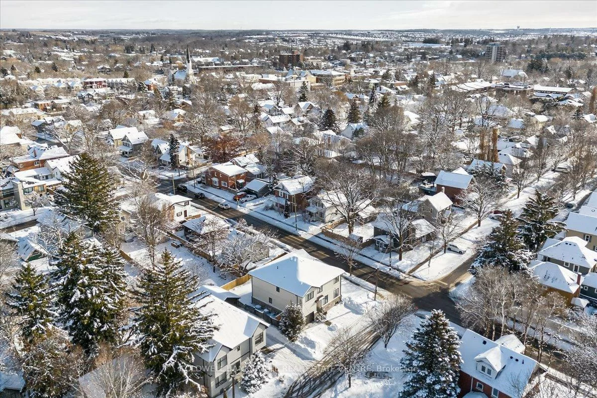 361, Queen, Central Newmarket, Newmarket