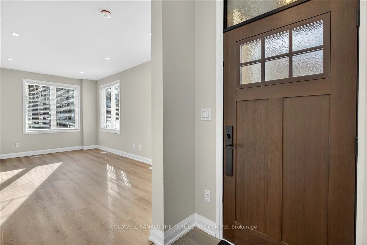 361, Queen, Central Newmarket, Newmarket