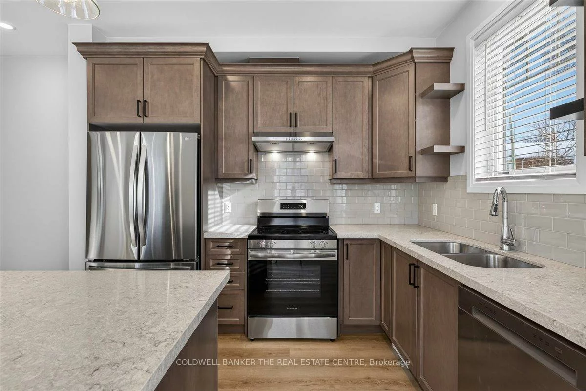 361, Queen, Central Newmarket, Newmarket