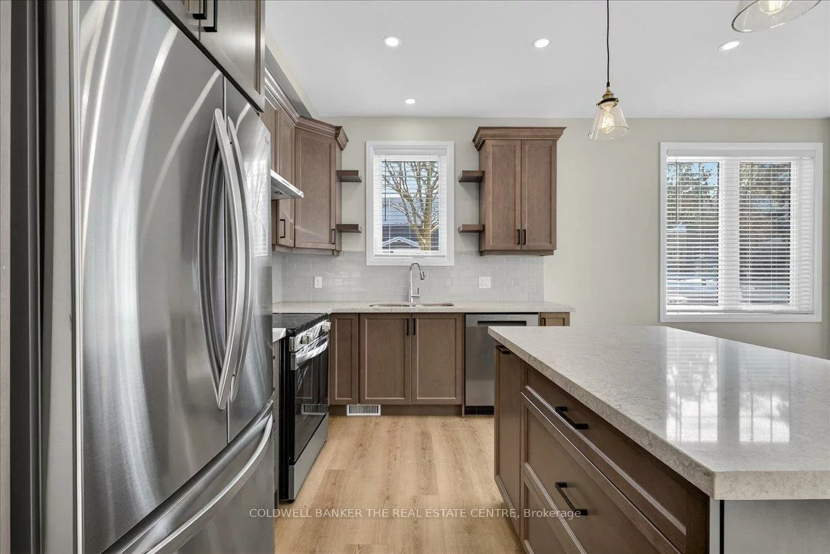 361, Queen, Central Newmarket, Newmarket