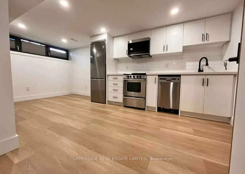 Lower 61, Marlin, Bristol-London, Newmarket