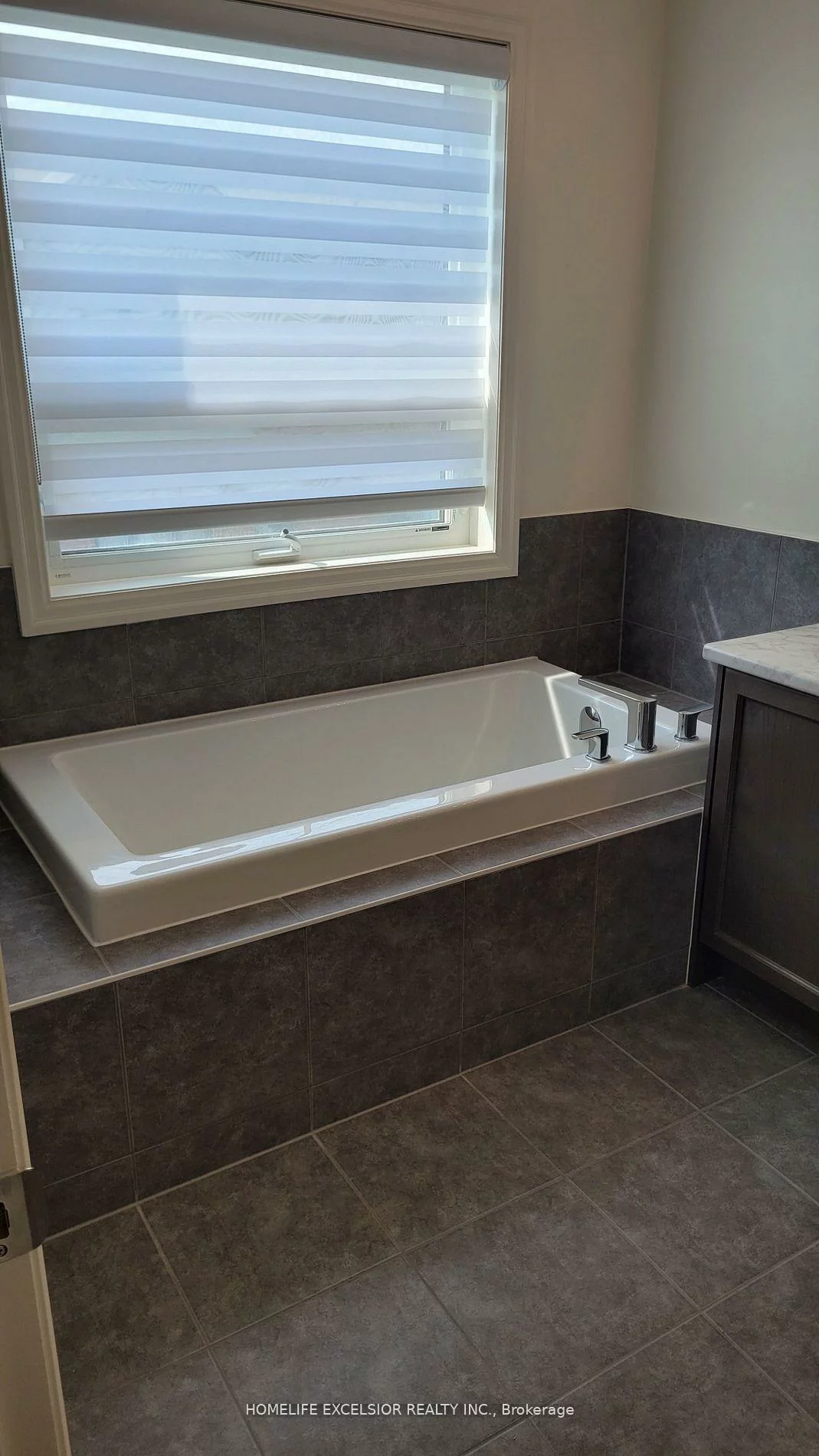 192, Tango, Woodland Hill, Newmarket