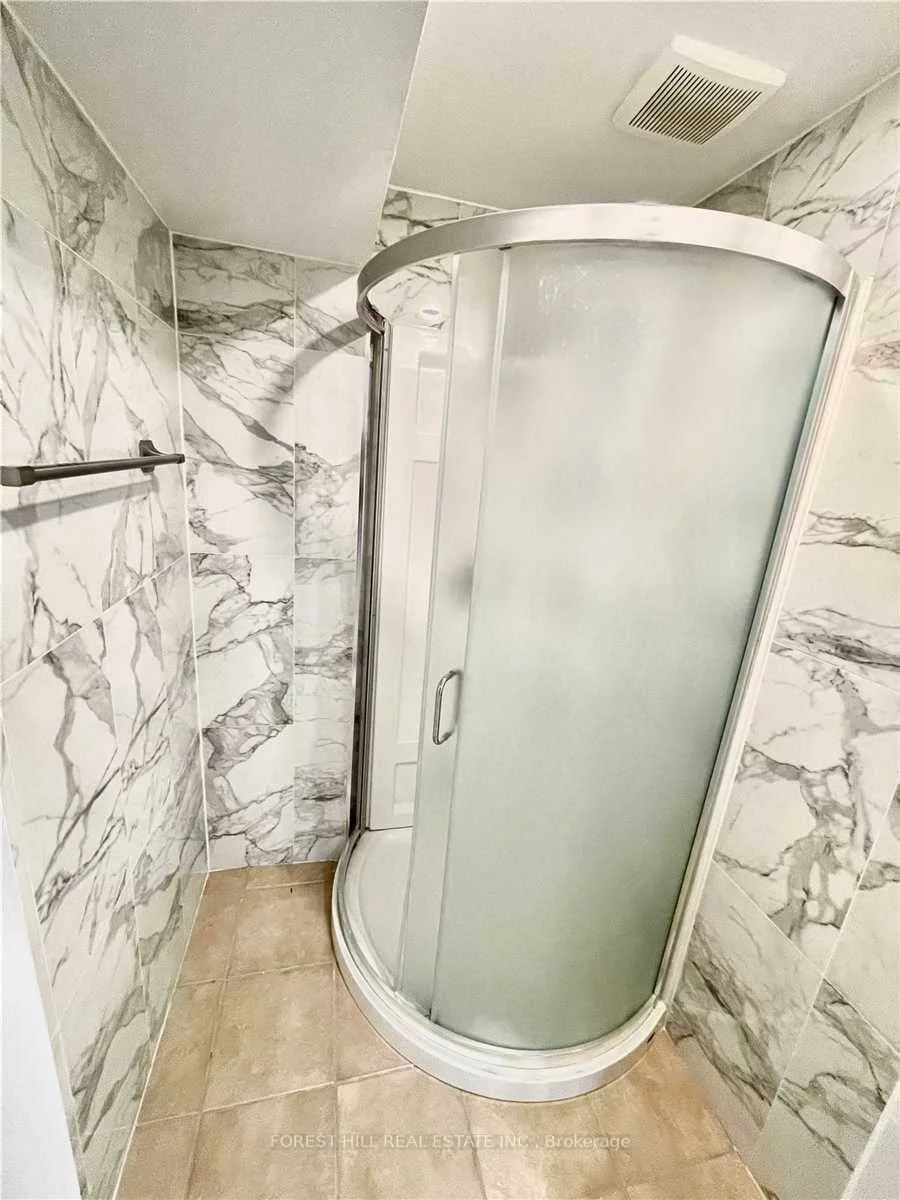 432, Sydor, Stonehaven-Wyndham, Newmarket