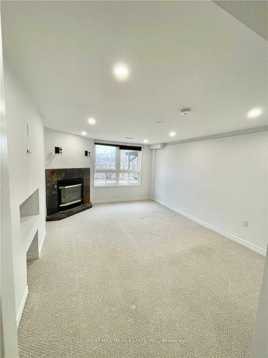 432, Sydor, Stonehaven-Wyndham, Newmarket