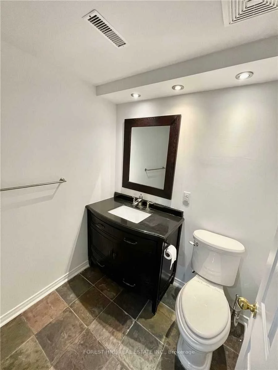 432, Sydor, Stonehaven-Wyndham, Newmarket