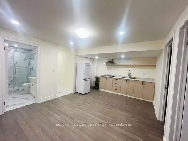 1300, Blencowe Cres (Bsmt), Stonehaven-Wyndham, Newmarket