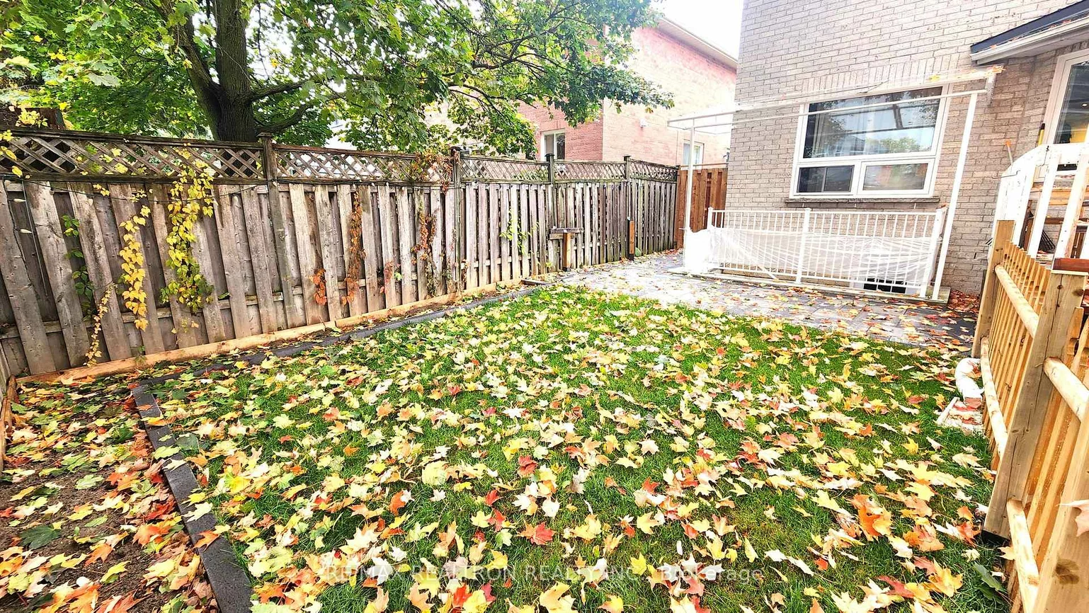 689, Leslie Valley, Huron Heights-Leslie Valley, Newmarket