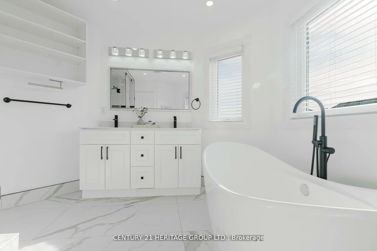 601, Mcbean, Stonehaven-Wyndham, Newmarket