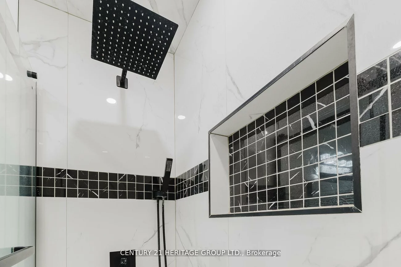 601, Mcbean, Stonehaven-Wyndham, Newmarket