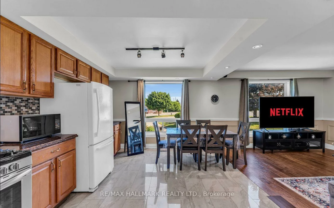 1060, Elgin, Huron Heights-Leslie Valley, Newmarket