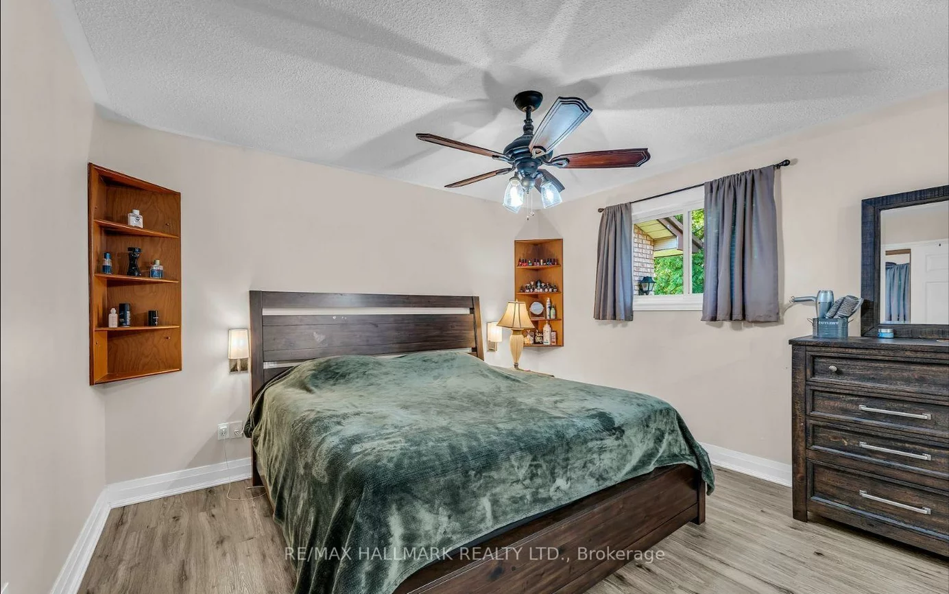 1060, Elgin, Huron Heights-Leslie Valley, Newmarket