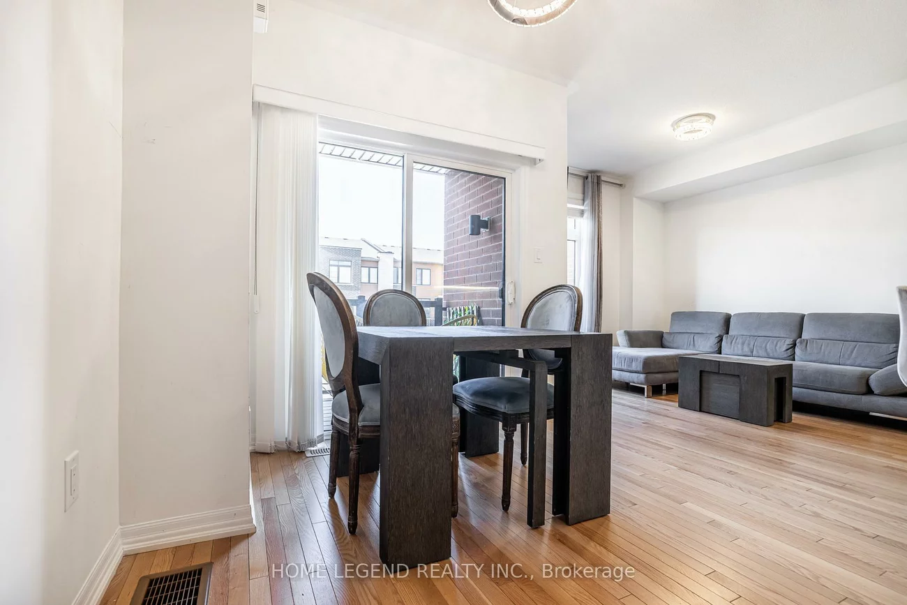 123, Bravo, Woodland Hill, Newmarket