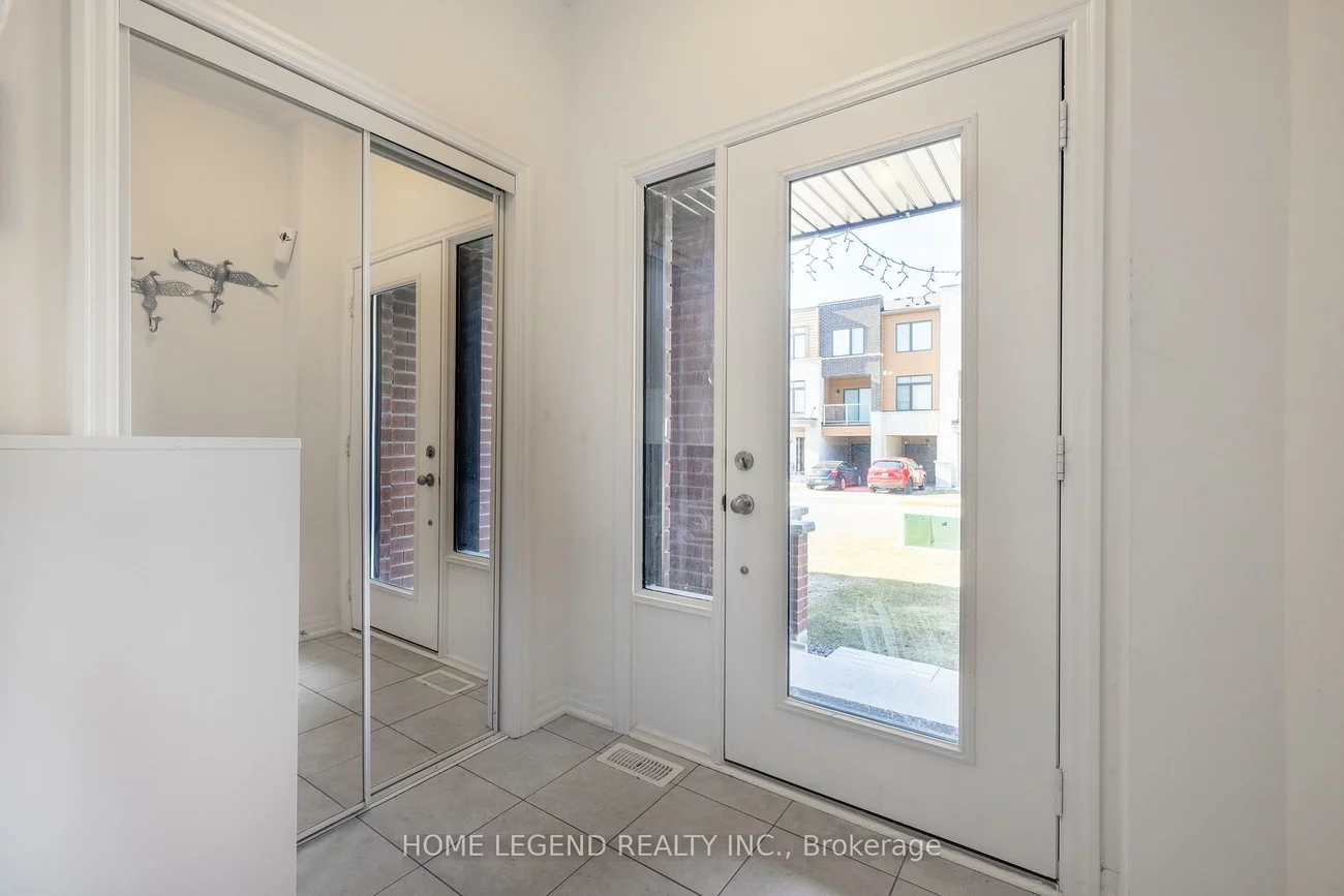 123, Bravo, Woodland Hill, Newmarket