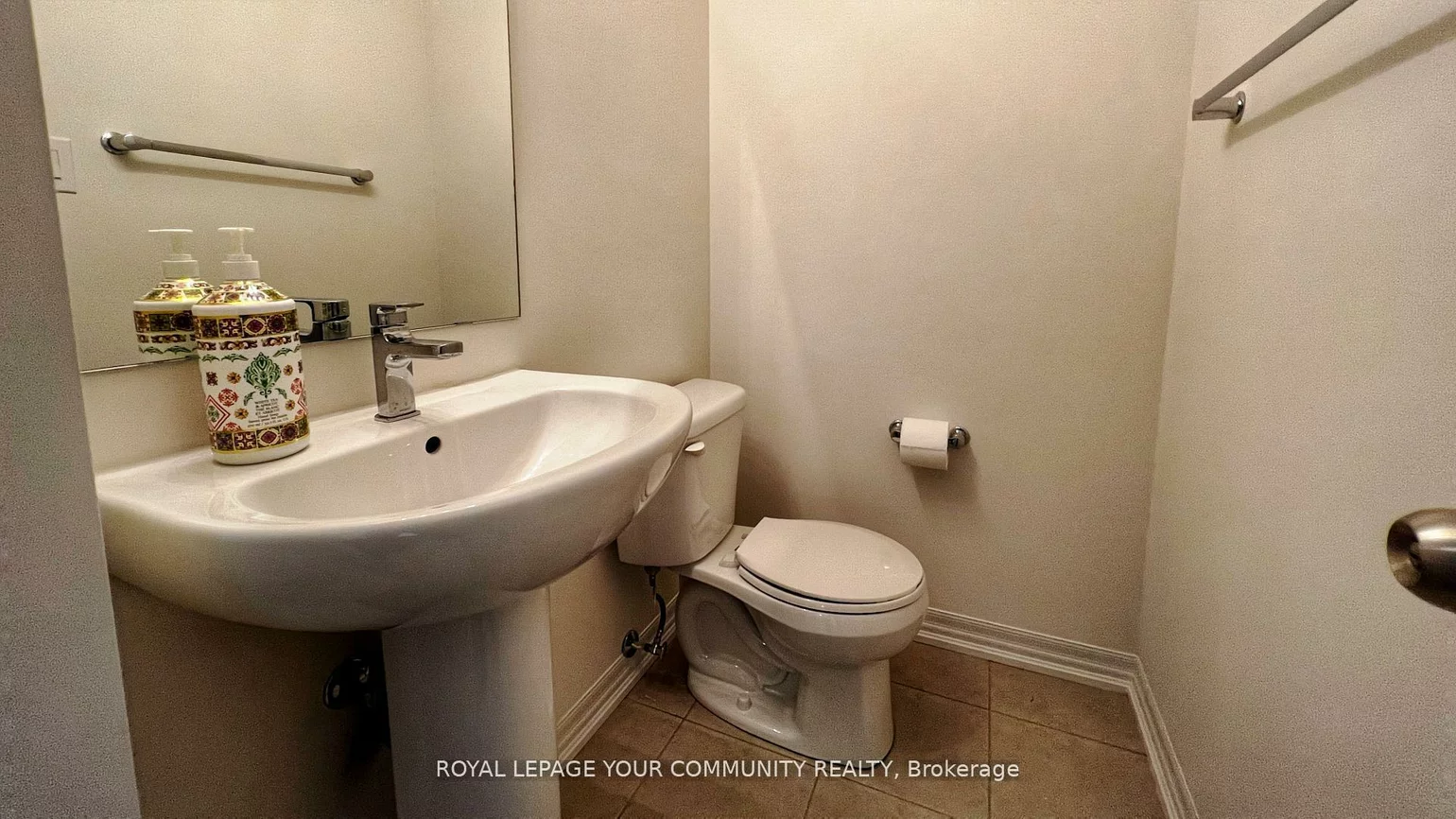 194, Vantage Loop, Woodland Hill, Newmarket