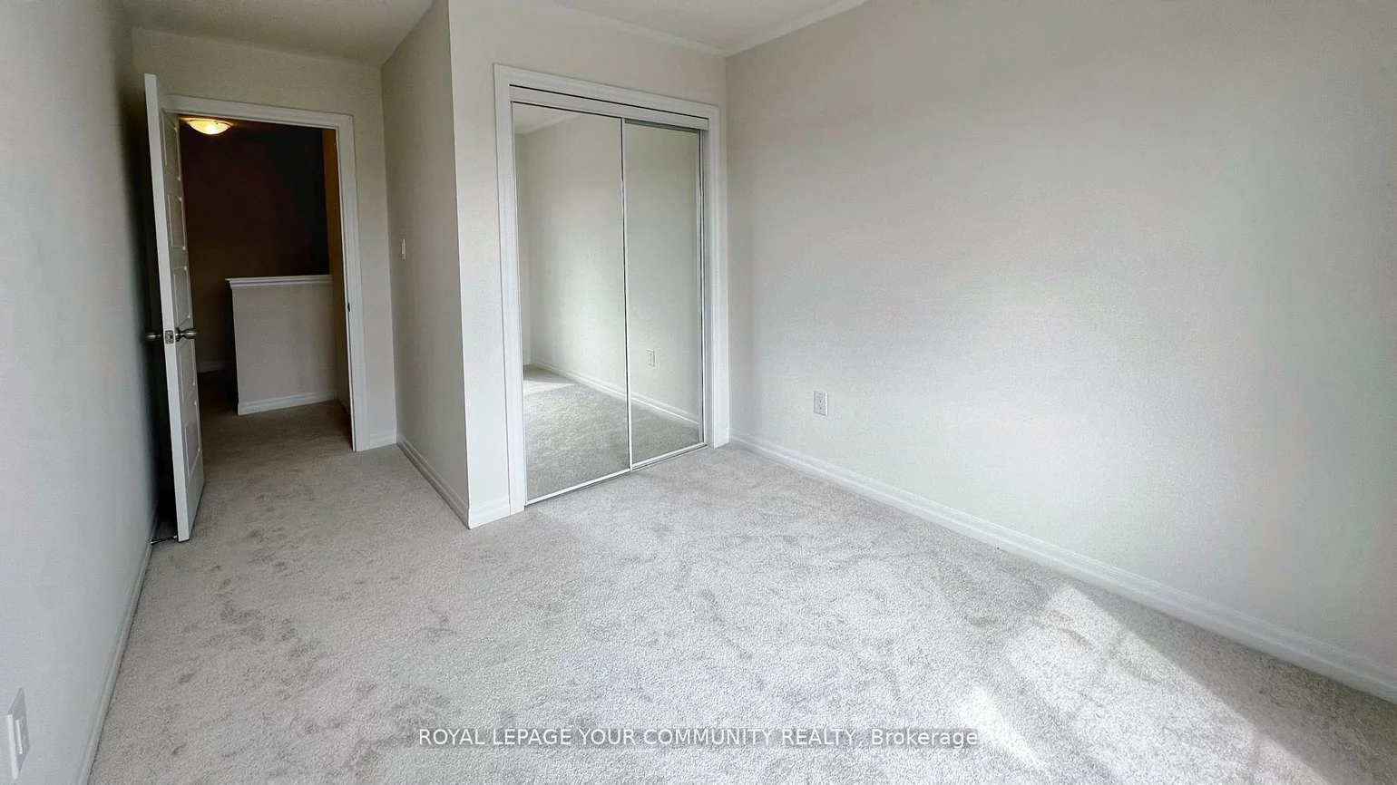 194, Vantage Loop, Woodland Hill, Newmarket