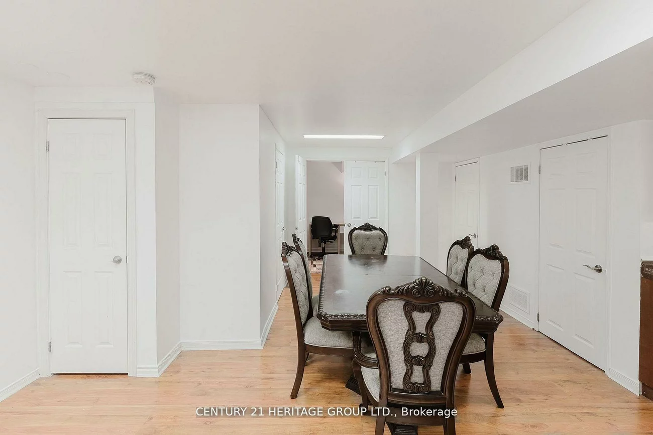 601, Mcbean, Stonehaven-Wyndham, Newmarket