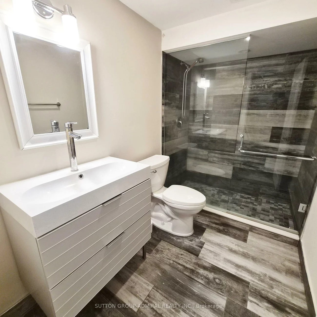 104, Armitage, Central Newmarket, Newmarket