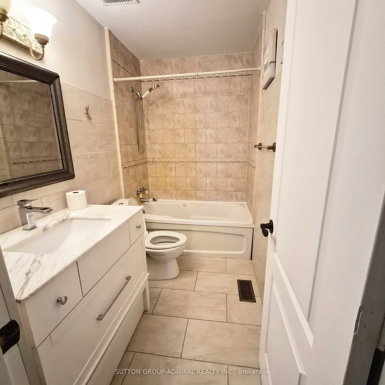 104, Armitage, Central Newmarket, Newmarket