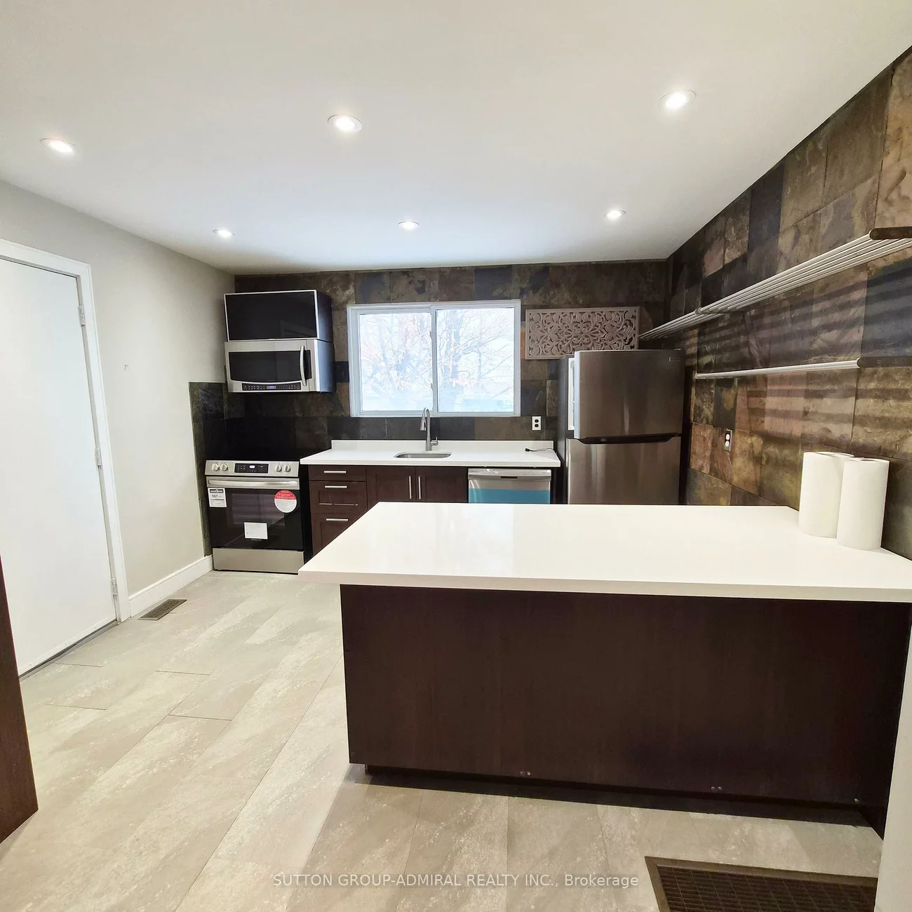 104, Armitage, Central Newmarket, Newmarket