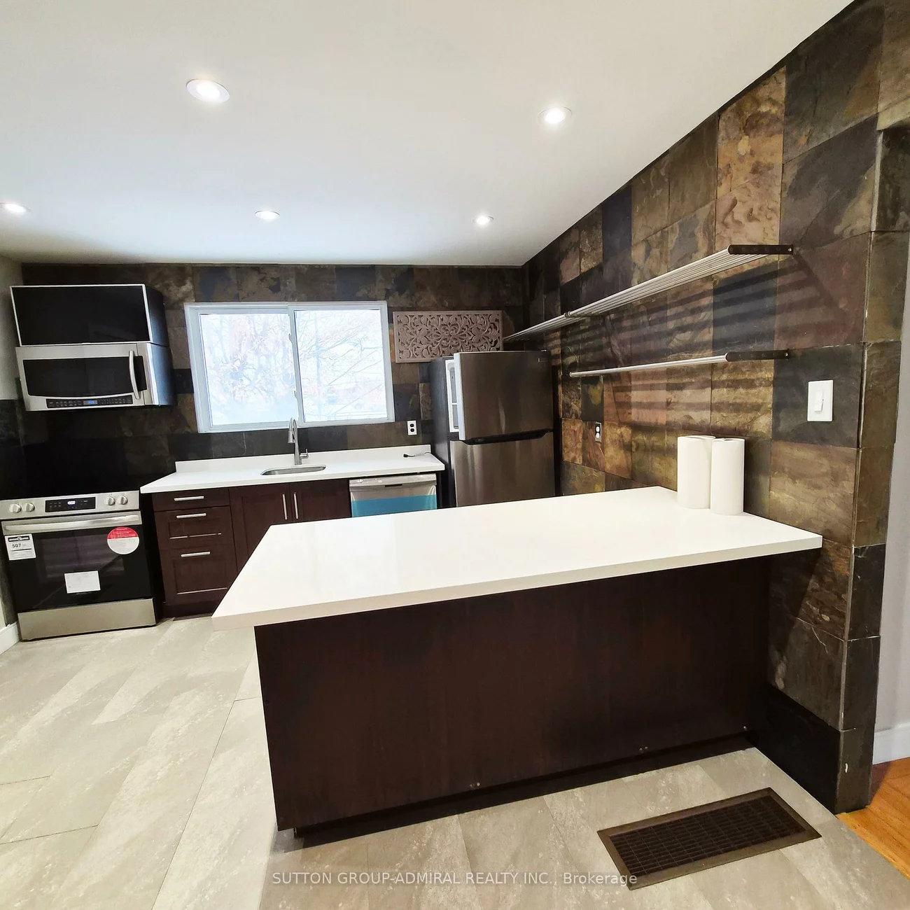 104, Armitage, Central Newmarket, Newmarket