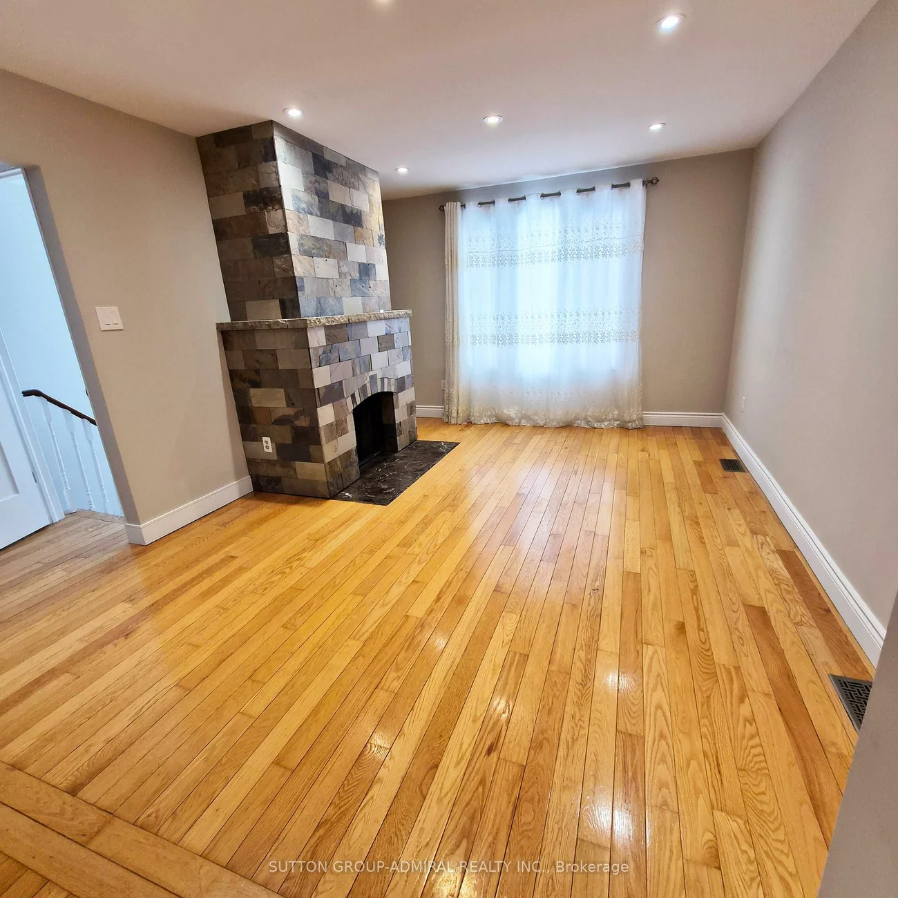 104, Armitage, Central Newmarket, Newmarket