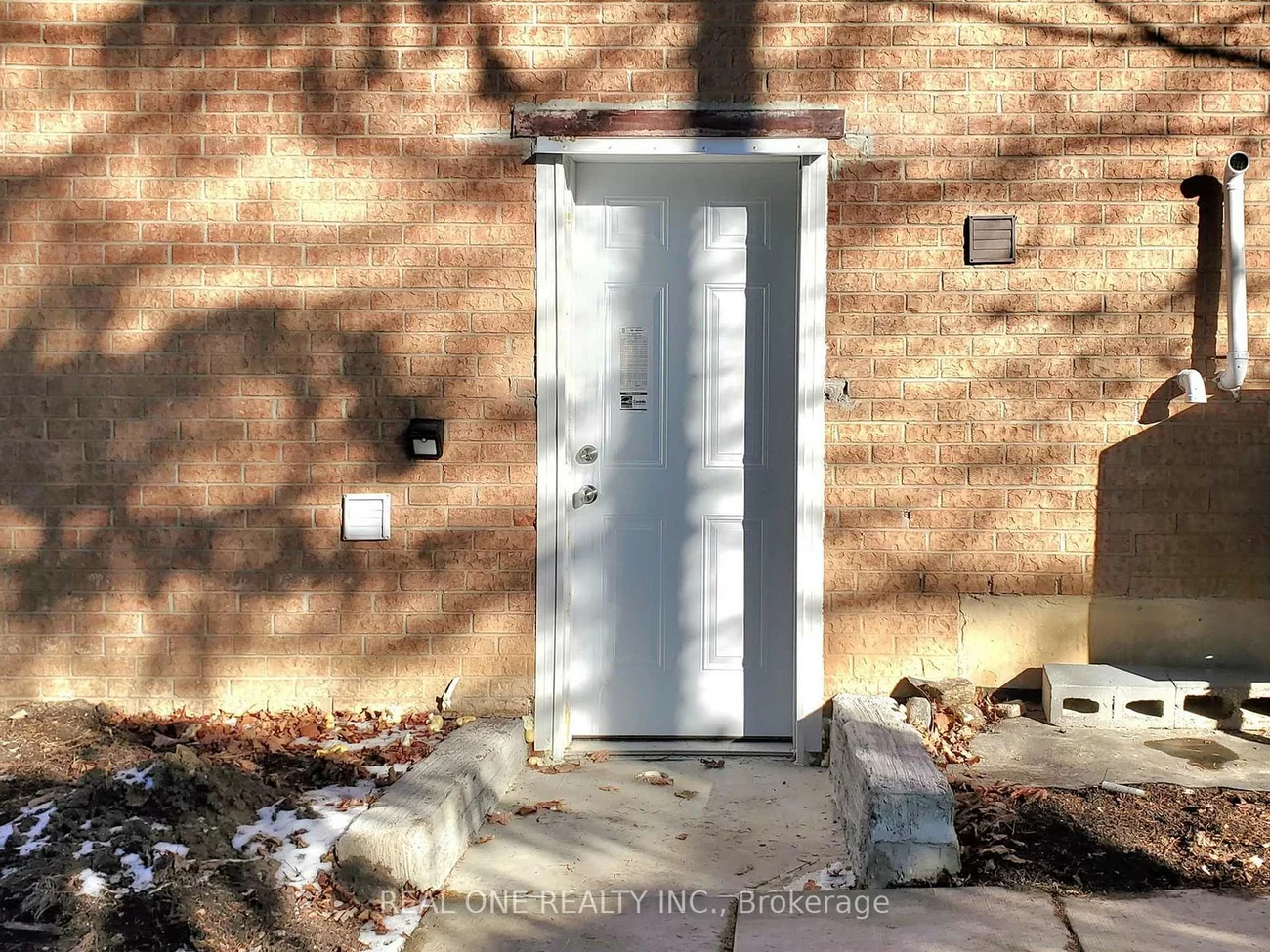 47, Lowe, Huron Heights-Leslie Valley, Newmarket