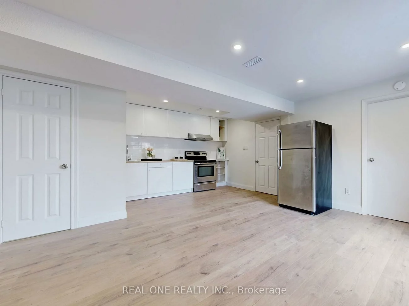 47, Lowe, Huron Heights-Leslie Valley, Newmarket