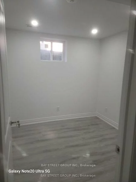 43, Herefordshire, Woodland Hill, Newmarket