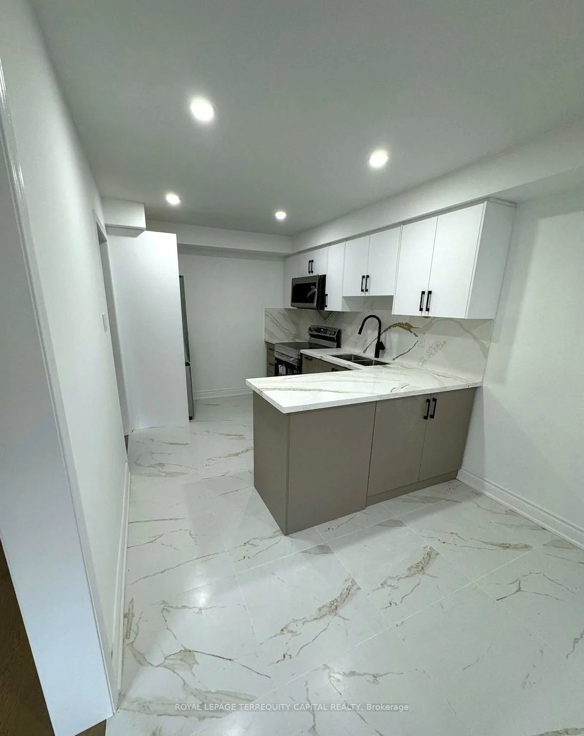 169, Flagstone, Woodland Hill, Newmarket