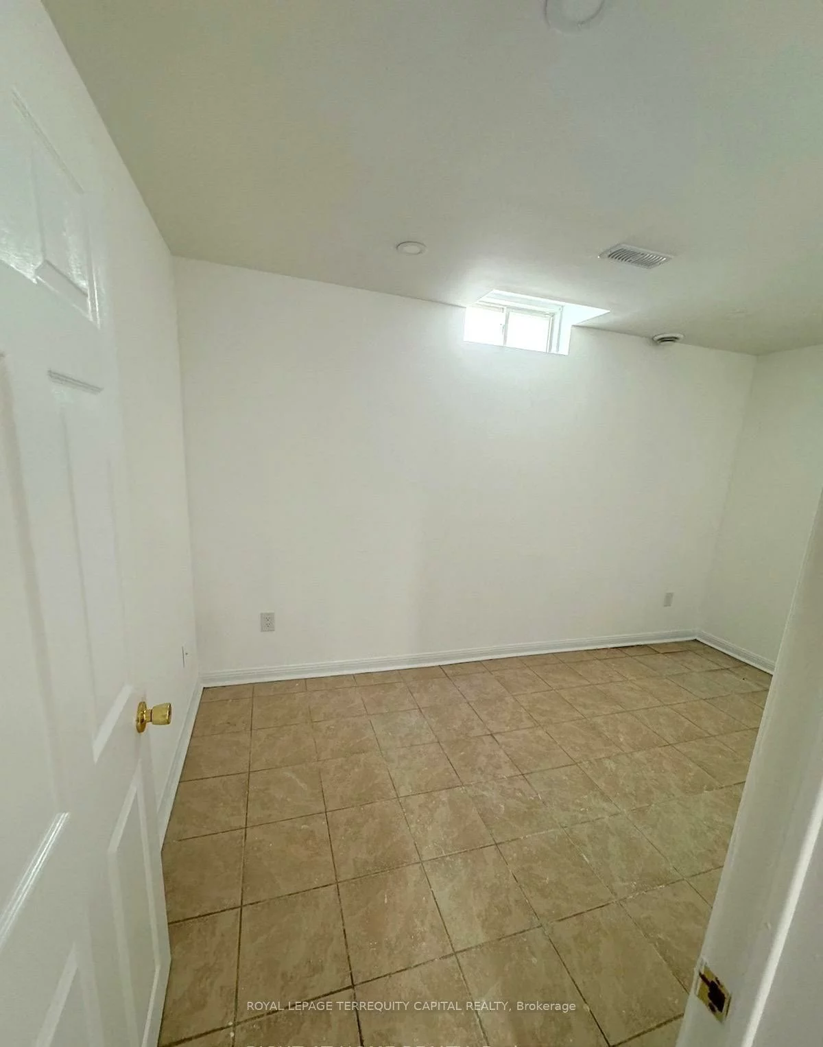 169, Flagstone, Woodland Hill, Newmarket