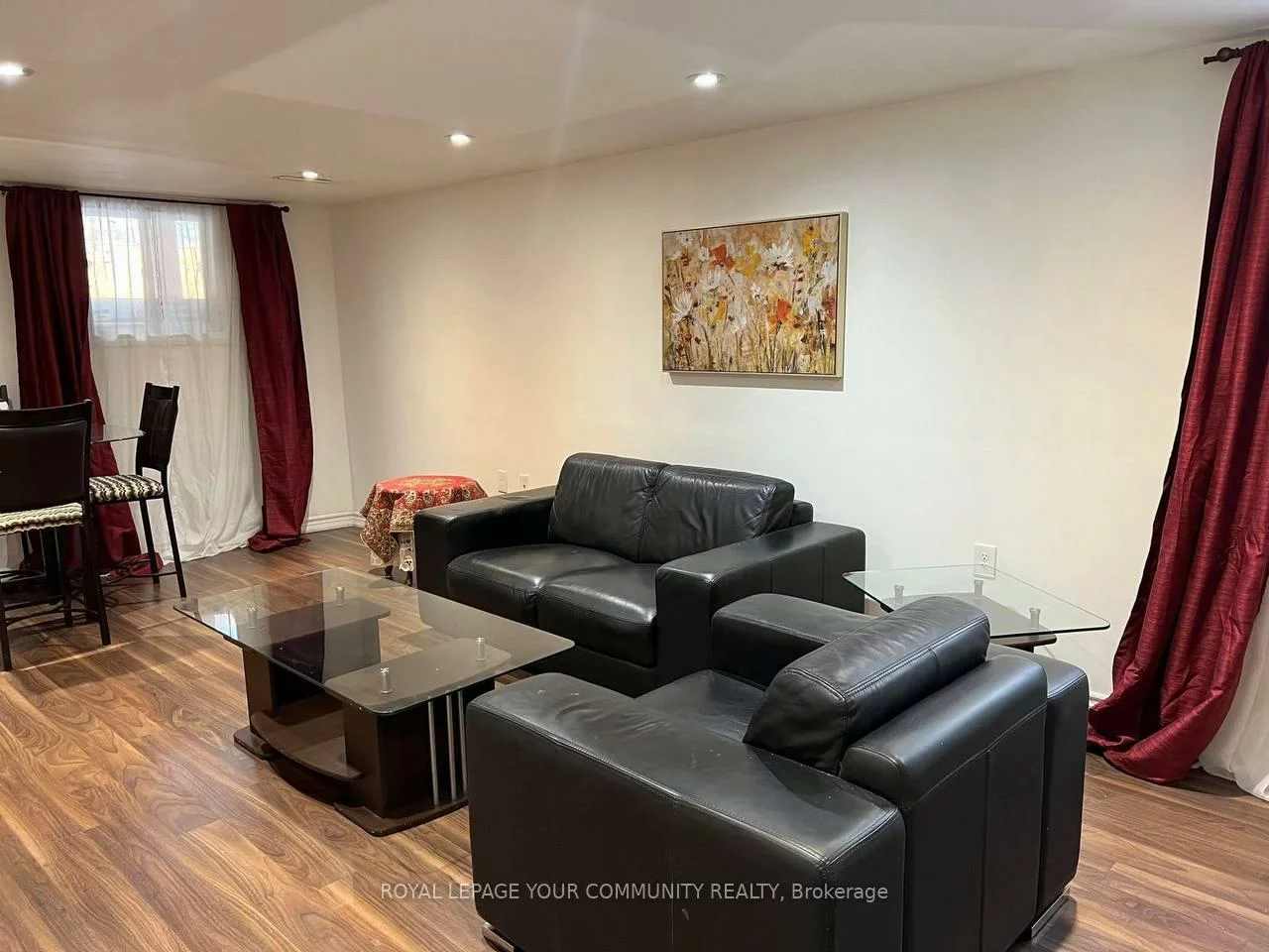 299, Towercrest, Central Newmarket, Newmarket