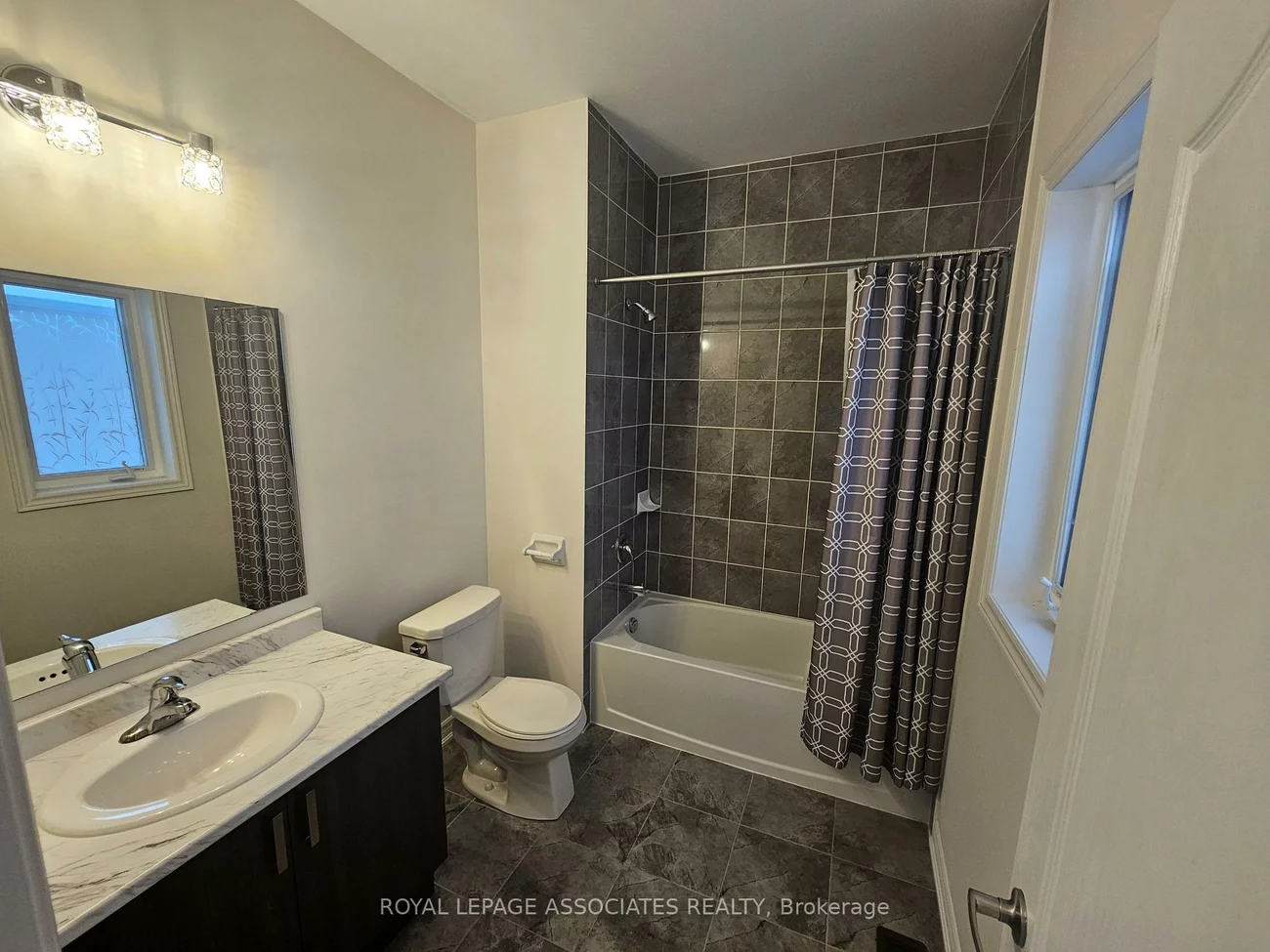 307, Reg Harrison, Glenway Estates, Newmarket