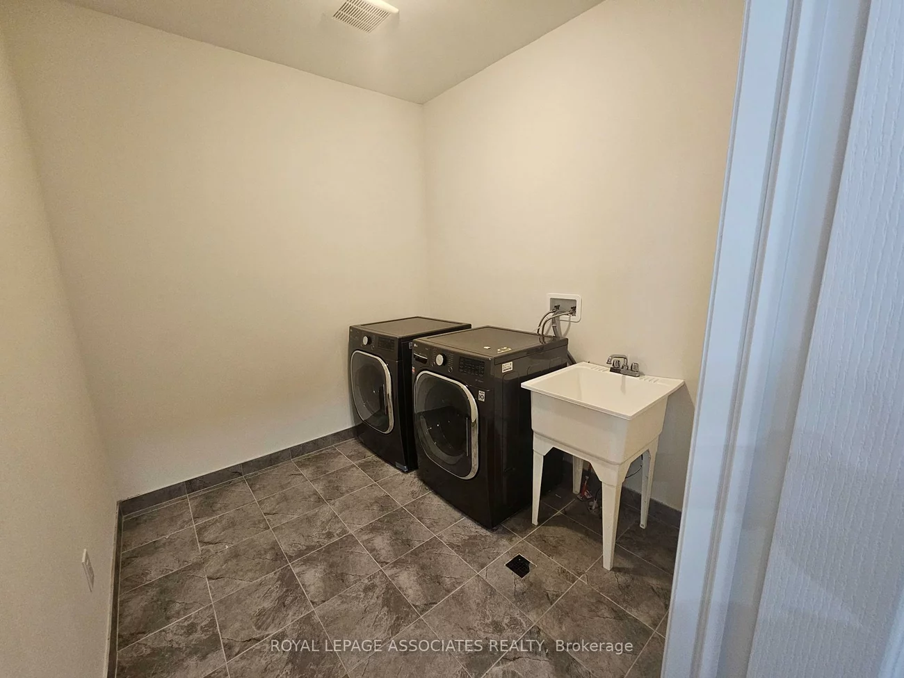 307, Reg Harrison, Glenway Estates, Newmarket