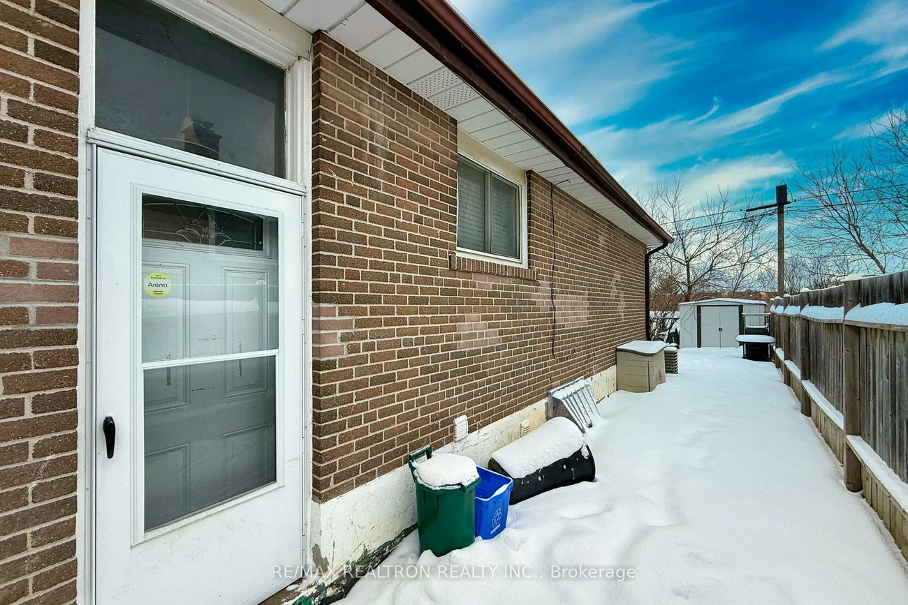 705, Sunnypoint, Huron Heights-Leslie Valley, Newmarket