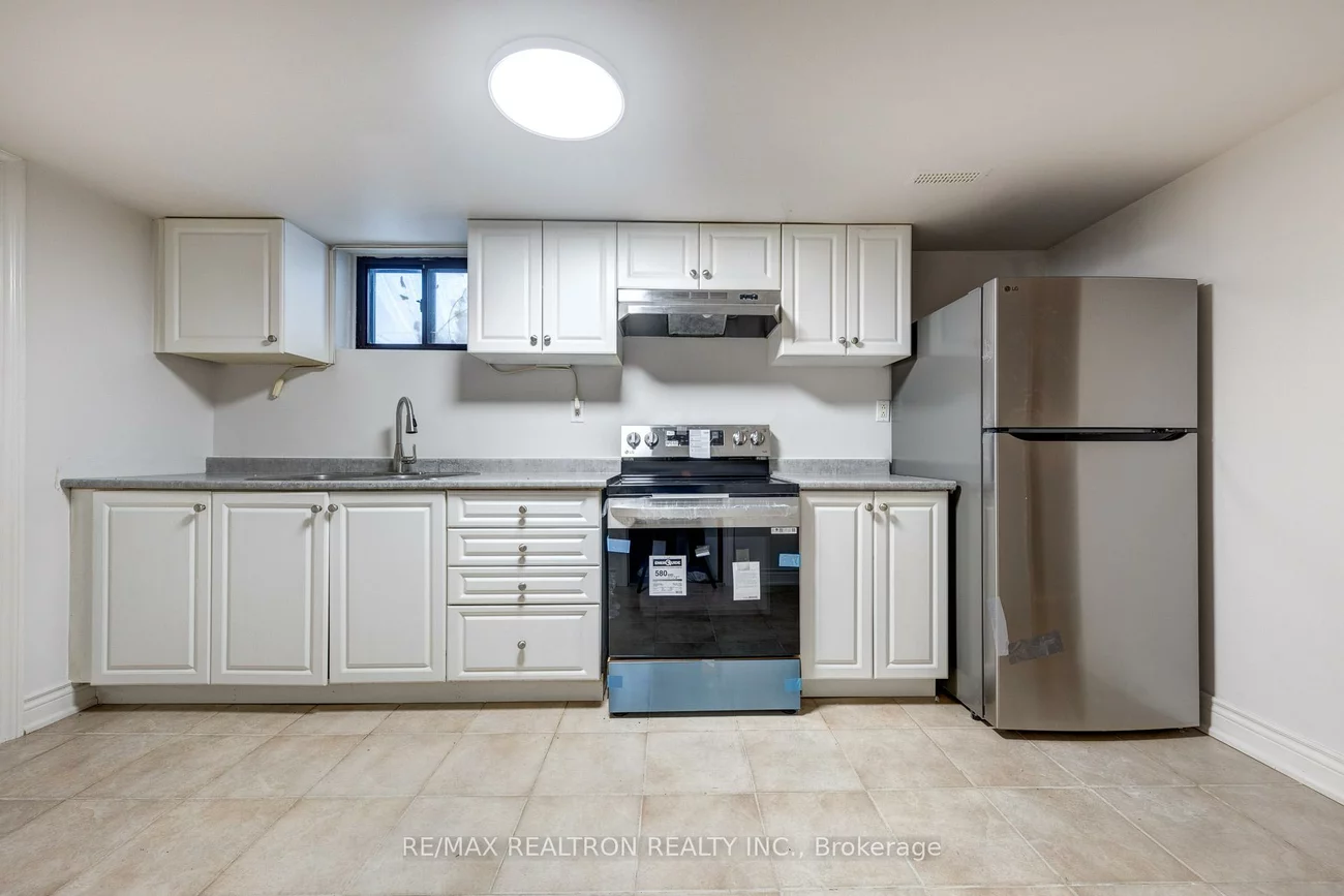 705, Sunnypoint, Huron Heights-Leslie Valley, Newmarket