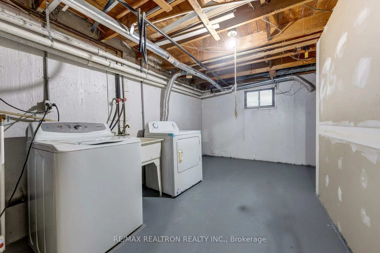 705, Sunnypoint, Huron Heights-Leslie Valley, Newmarket