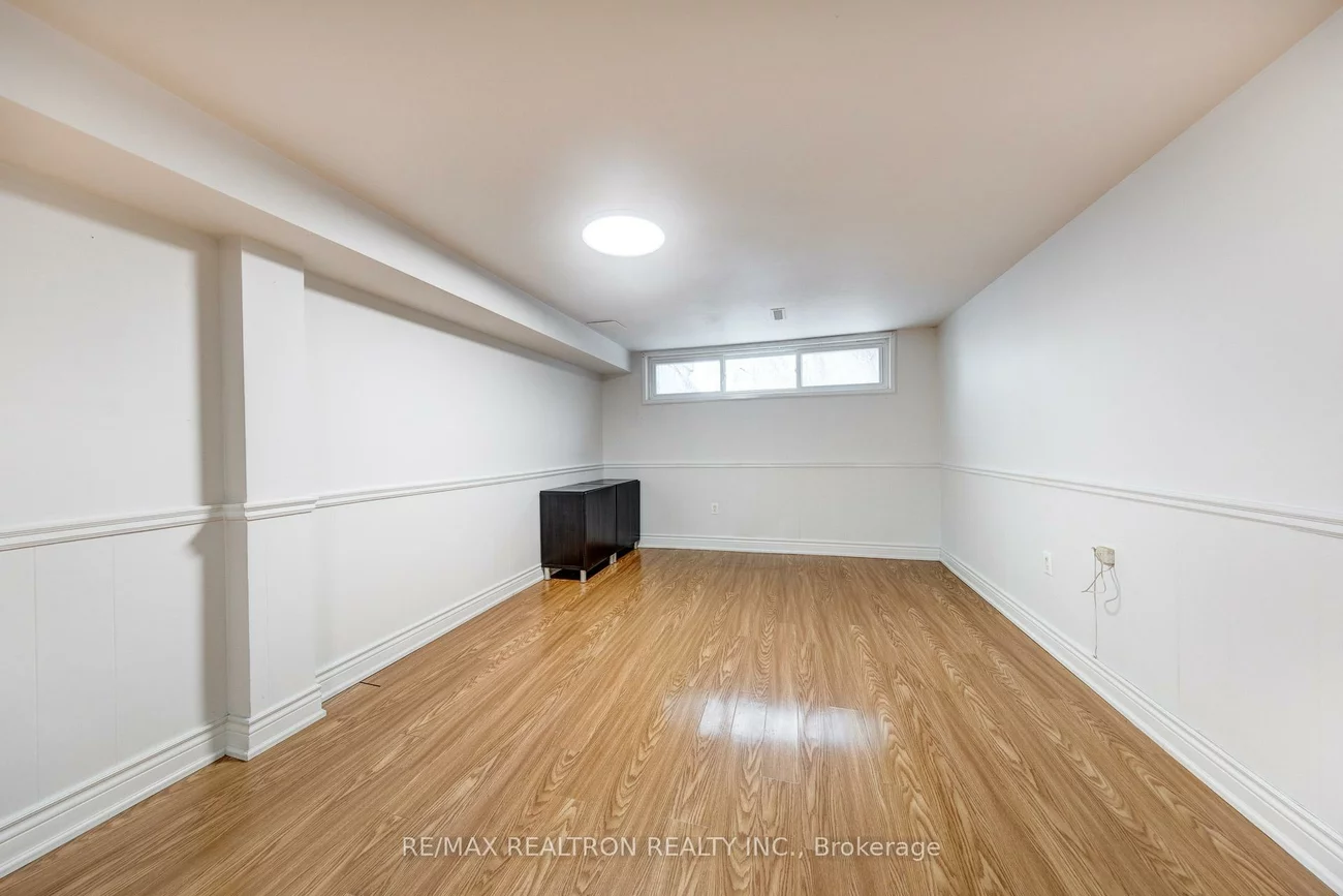 705, Sunnypoint, Huron Heights-Leslie Valley, Newmarket