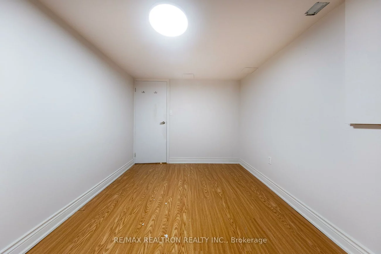 705, Sunnypoint, Huron Heights-Leslie Valley, Newmarket