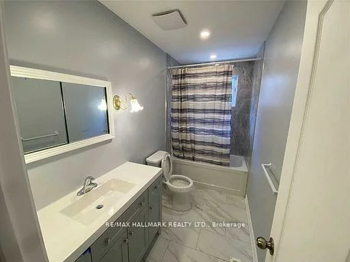 331, Roywood, Central Newmarket, Newmarket