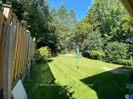 331, Roywood, Central Newmarket, Newmarket