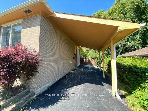 331, Roywood, Central Newmarket, Newmarket