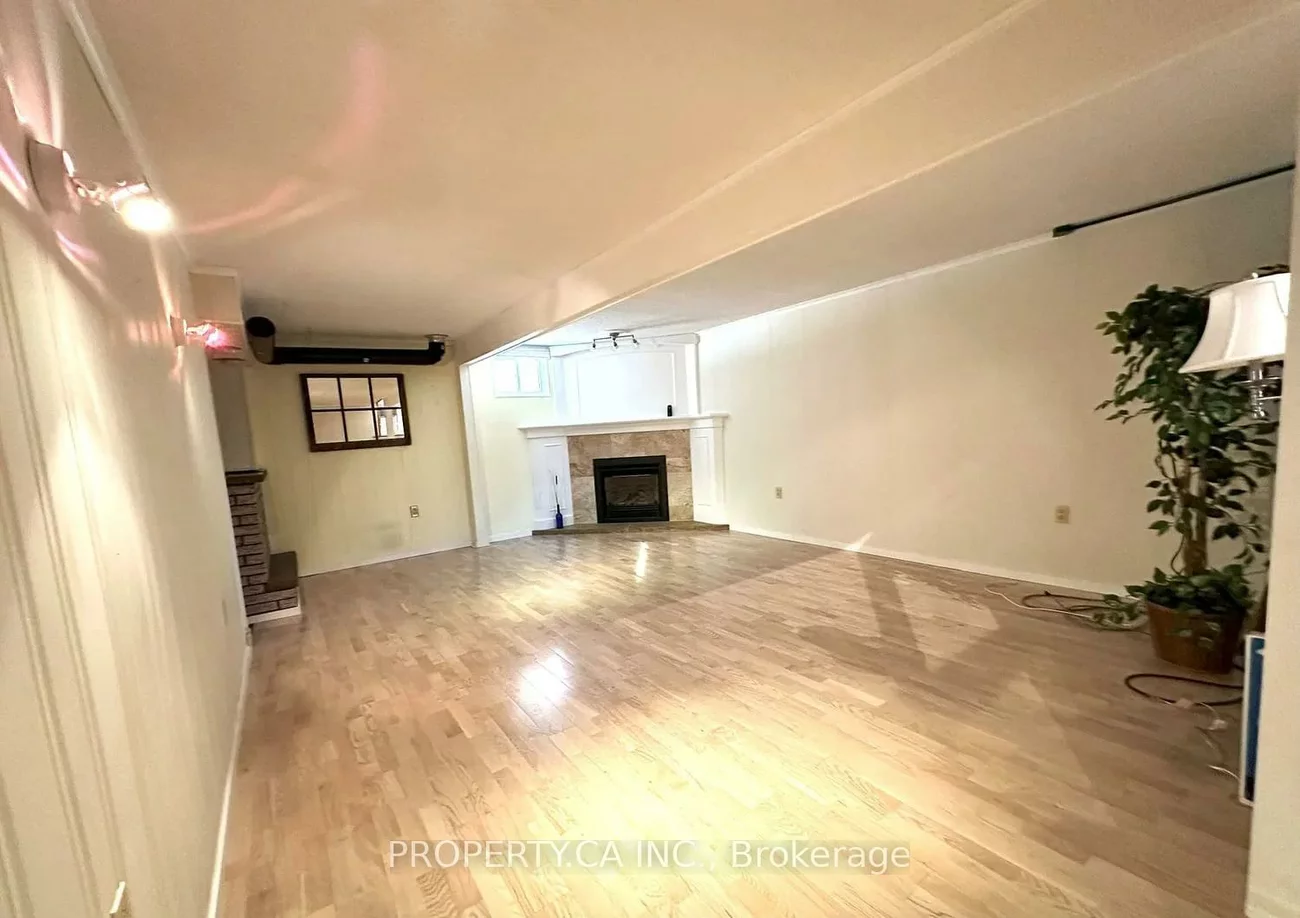 139, Carlson, Gorham-College Manor, Newmarket