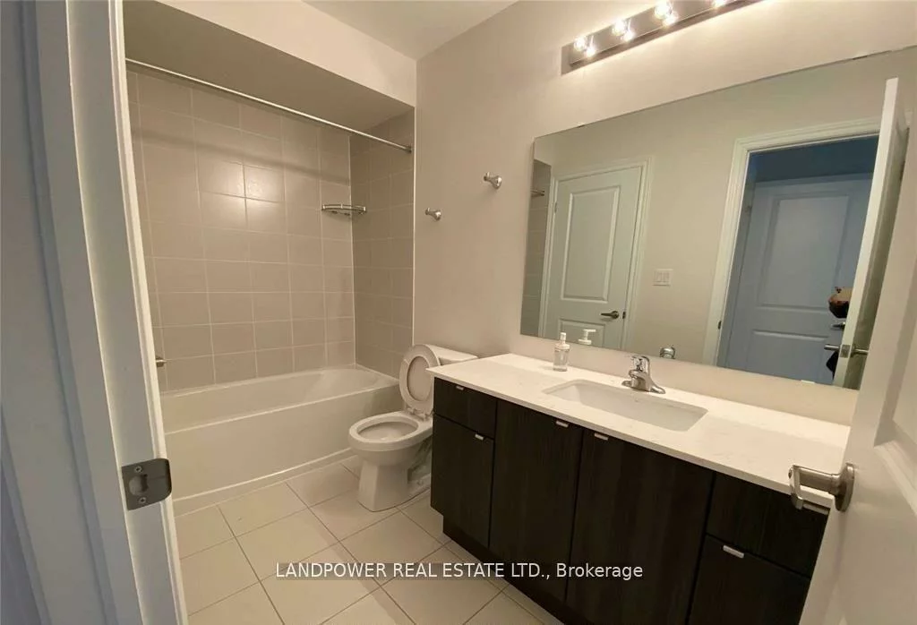 107, Gordon, Gorham-College Manor, Newmarket