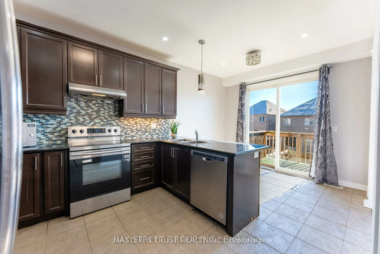 471, Kwapis, Woodland Hill, Newmarket
