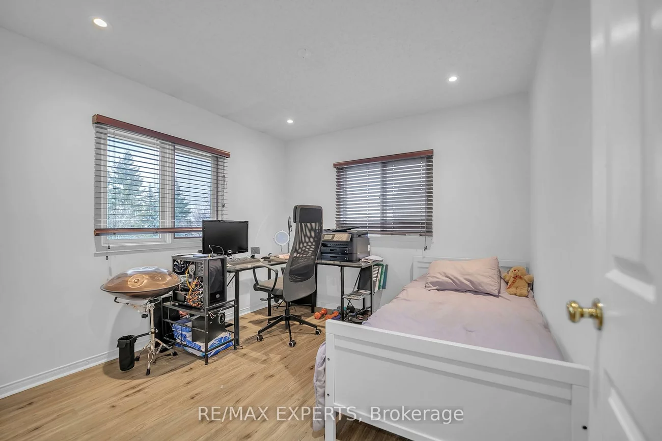 36, Savage, Armitage, Newmarket