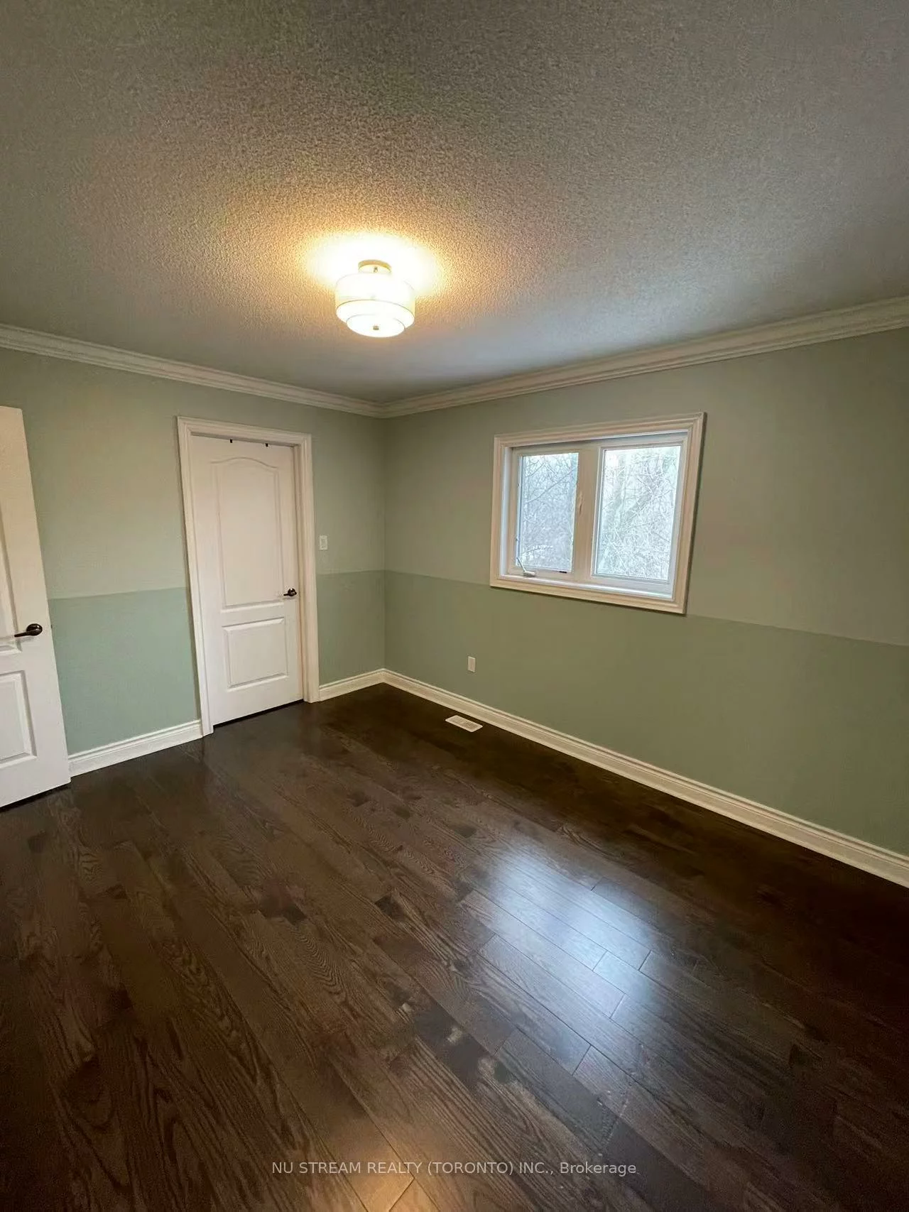 214, Karl Rose, Woodland Hill, Newmarket