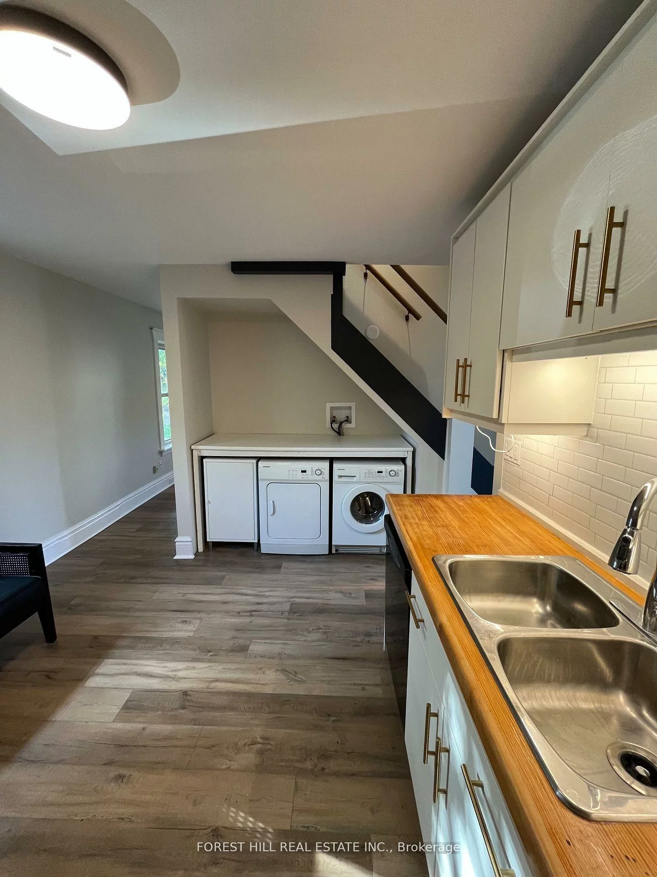 324, Andrew, Central Newmarket, Newmarket