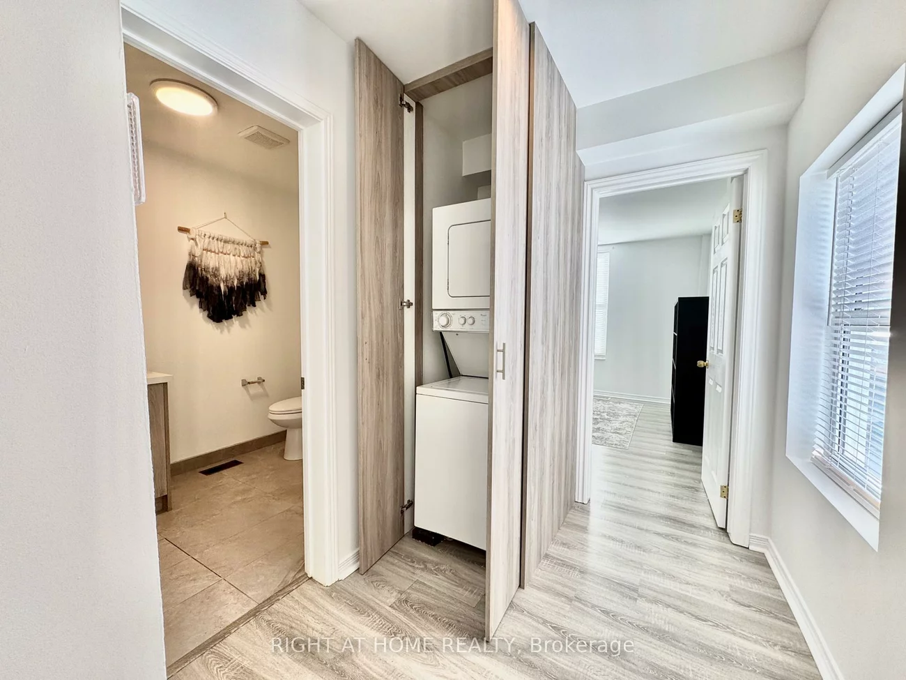 469, Queen, Central Newmarket, Newmarket